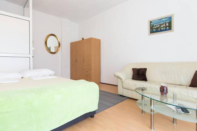 Lucia Hotell Senj  Exteriör bild