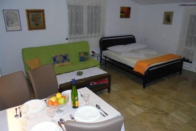 Lucia Hotell Senj  Exteriör bild