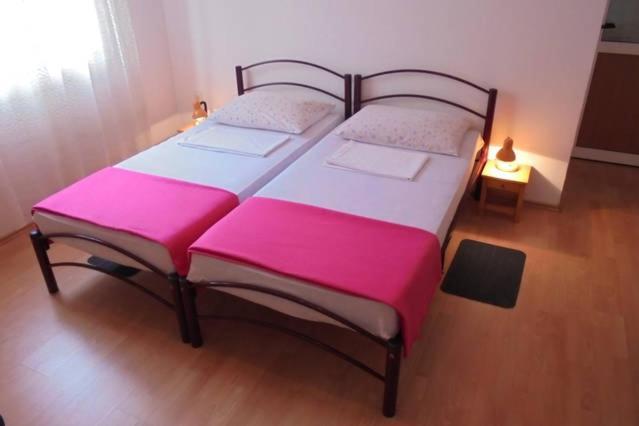 Lucia Hotell Senj  Exteriör bild